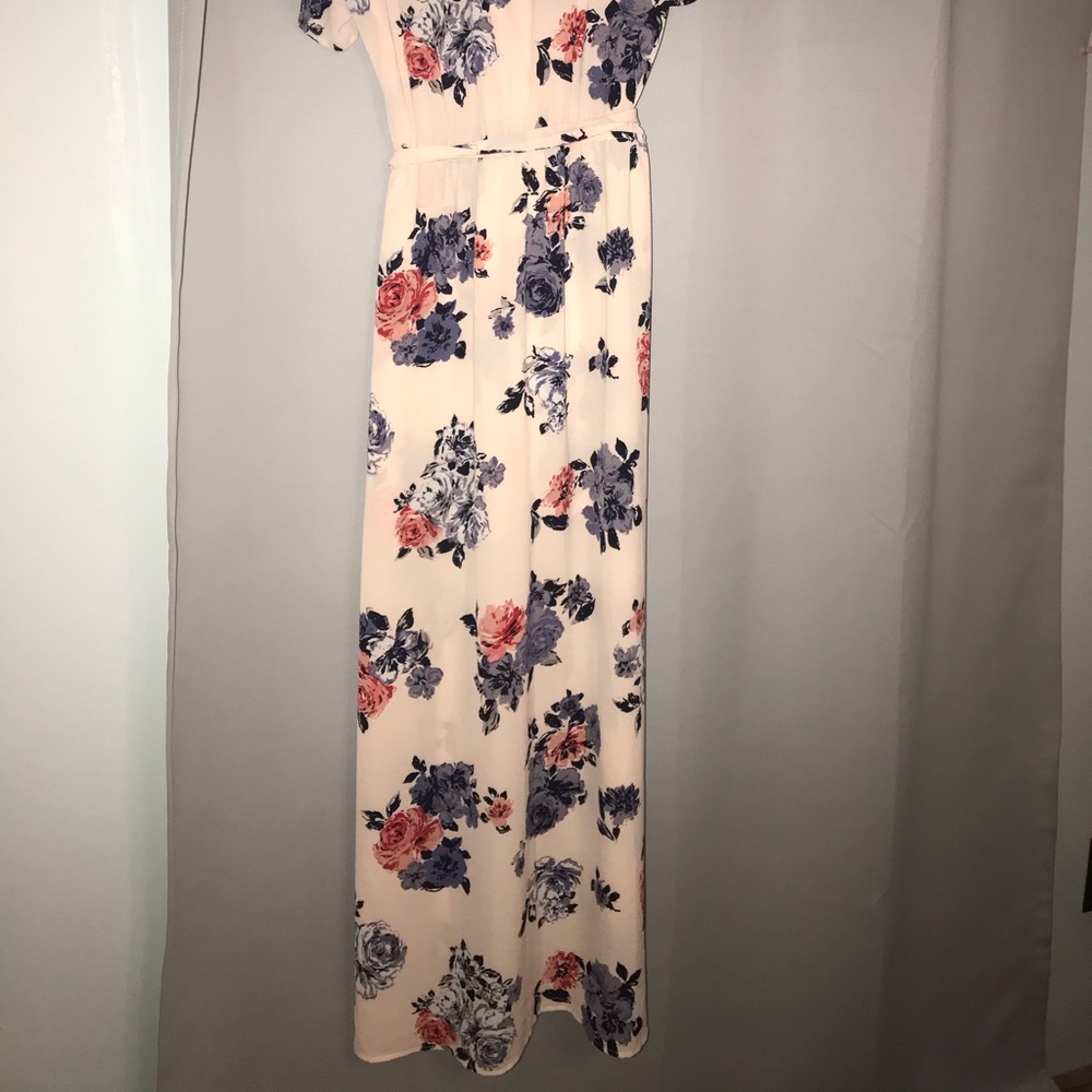 Women’s wrap dress